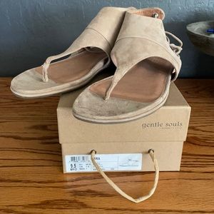 Gentle Souls 9.5 sandals